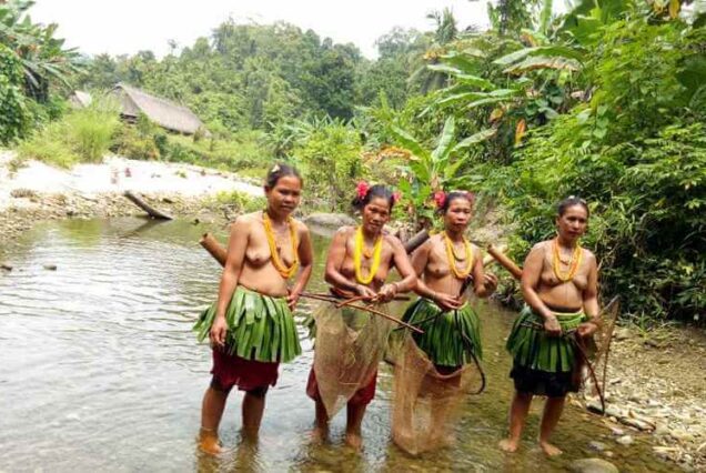 Suku Mentawai 3