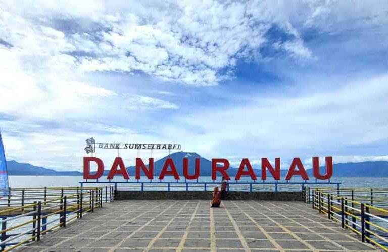 Lake Ranau, the second largest lake in Sumatra